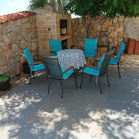 Apartmani Ruza Košljun المظهر الخارجي الصورة
